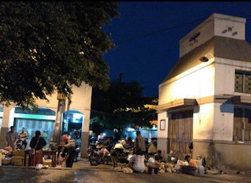 indonesia/yogyakarta/kotagede/landmark/gardu-aniem-pasar-kotagede