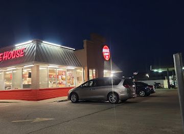 missouri/poplar-bluff/landmark/huddle-house