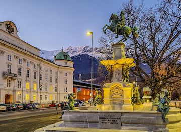 austria/innsbruck/landmark/leopoldsbrunnen