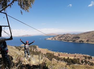 bolivia/lake-titicaca-basin/landmark/titicaca-zipline