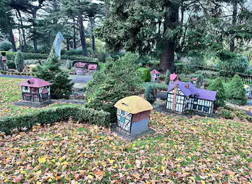 Model Tudor Village in Fitzroy Gardens