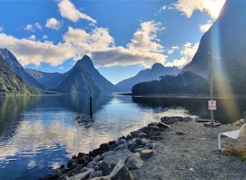 new-zealand/milford-sound/landmark/milford-sound-foreshore-walk