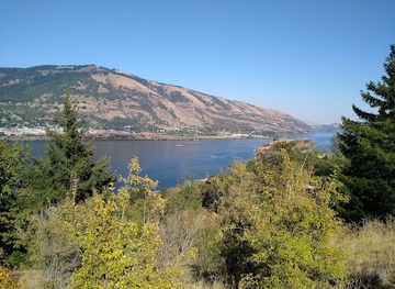 washington/columbia-river-gorge/landmark/historic-columbia-river-highway-state-trail-mark-o-hatfield-west-trailhead