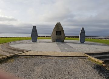 ireland/salthill/landmark/famine-ship-memorial