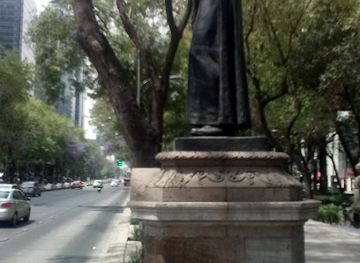 mexico/mexico-city/landmark/jose-eduardo-de-cardenas-monument