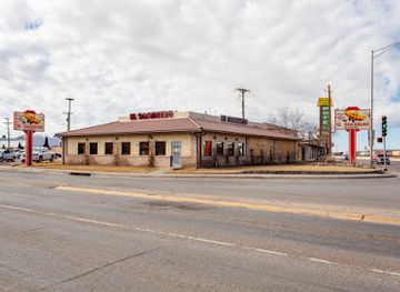 new-mexico/gallup/landmark/el-sombrero-restaurant
