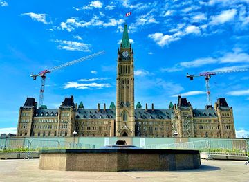 canada/ottawa/landmark/terry-fox-statue