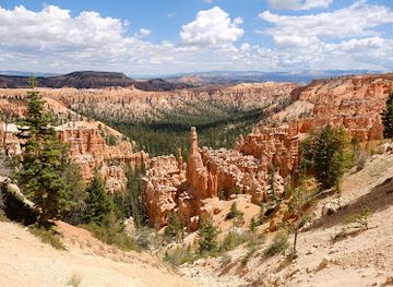 utah/bryce-canyon-city/landmark/bryce-canyon-shuttle