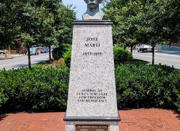 maryland/baltimore/landmark/jose-marti-monument