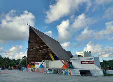 mexico/cancun/landmark/parque-de-las-palapas