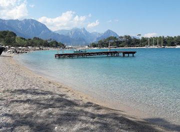 turkiye/antalya/kemer/landmark/wild-beach-tourists-ekzotik-plaji