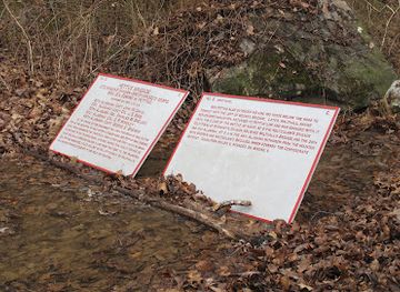alabama/lookout-mountain/landmark/confederate-tablets-and-howell-s-georgia-battery-lookout-mountain