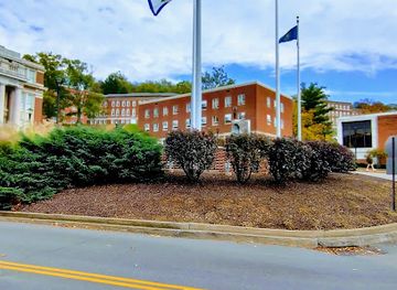 west-virginia/mountaineer-country/landmark/u-s-s-west-virginia-memorial