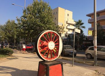 albania/durres/landmark/rrota-e-kuqe-durres