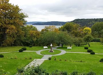 norway/ostfold/landmark/red-manor-house