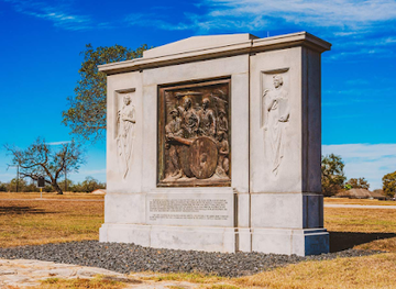texas/south-texas/landmark/first-shot-monuments-historic-district