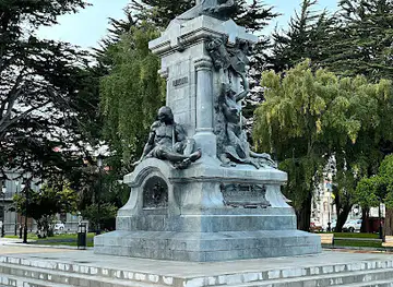 Monumento Hernando De Magallanes