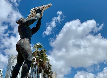 florida/miami/landmark/the-centinel