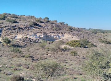 israel/shephelah/landmark/rock-cut-tombs-in-ancient-israel