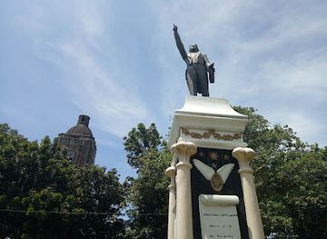 philippines/western-visayas/landmark/graciano-lopez-jaena-park
