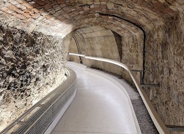 austria/linz/landmark/schlosslift