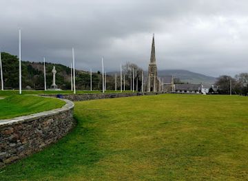 isle-of-man/snaefell/landmark/tynwald-hill