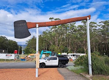 australia/mid-north-coast/landmark/the-big-axe