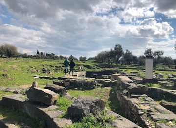 jordan/burial-mounds/landmark/western-mausoleum
