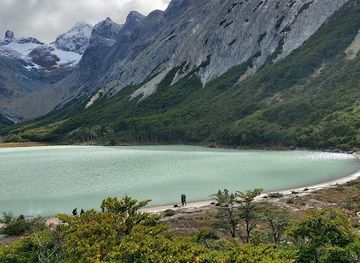 argentina/ushuaia/landmark/laguna-esmeralda