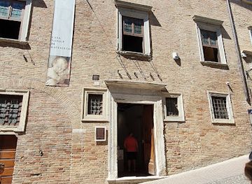 italy/urbino/landmark/casa-natale-di-raffaello