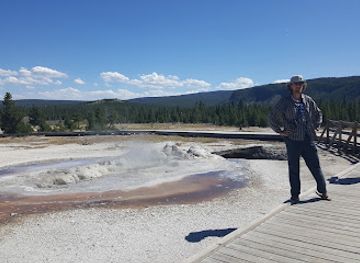 wyoming/teton-county/landmark/west-geyser