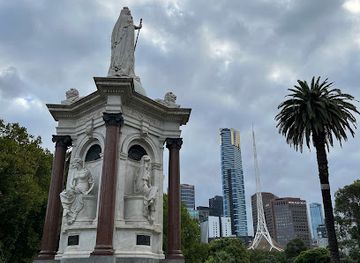 australia/melbourne/landmark/queen-victoria-monument