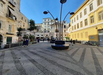 italy/amalfi/landmark/piazza-montecalvario