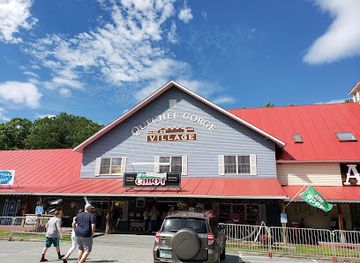 vermont/quechee-gorge/landmark/vermont-antique-mall