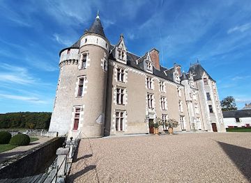 france/centre-val-de-loire/landmark/chateau-de-montpoupon