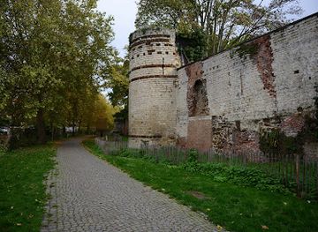 belgium/leuvense-vaart/landmark/ruins-of-oldest-leuven-city-walls