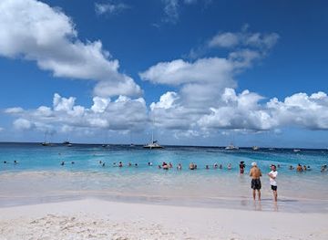 barbados/saint-michael/landmark/brownes-beach