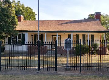 texas/central-texas/landmark/jordan-bowles-house-texas-state-historical-marker