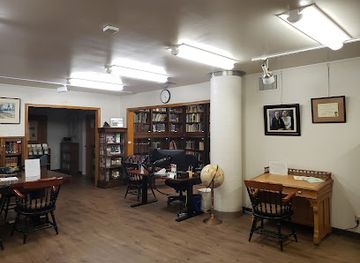 oregon/klamath-basin/landmark/shaw-historical-library