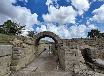 greece/olympia/landmark/stadium-gate