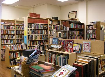 vermont/rutland/landmark/the-bookmobile