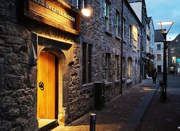 ireland/galway/landmark/galway-walks-galway-city-walking-tours