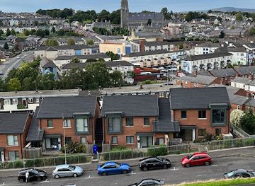 united-kingdom/londonderry/attraction/derry-girls-mural-2