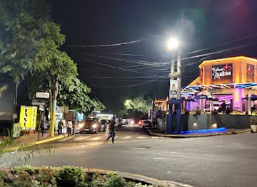 argentina/puerto-iguazu/landmark/te-amare-maitena