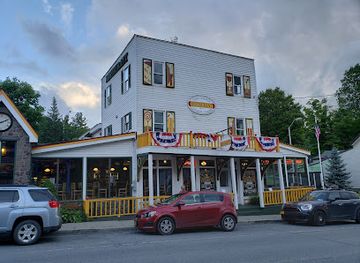 new-york/hunter-mountain/landmark/last-chance-antiques-cheese-cafe