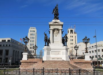chile/valparaiso/landmark/plaza-sotomayor