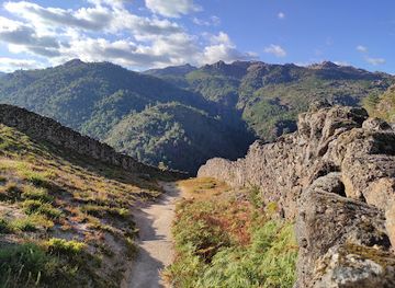 portugal/peneda-geres-national-park/landmark/fojo-do-lobo-de-fafiao