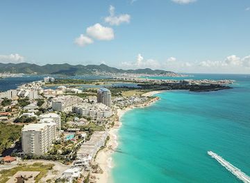 sint-maarten/maho/landmark/cupecoy-beach