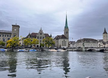 switzerland/zurich-lake/landmark/ulrich-zwingli-monument