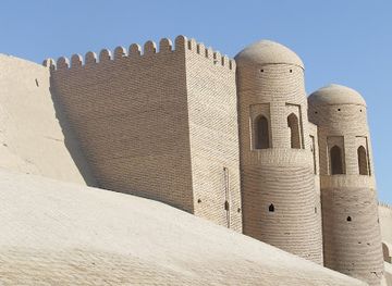 uzbekistan/khiva/landmark/outer-city-wall